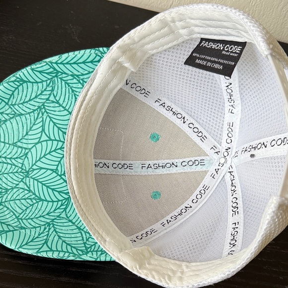 Aloha Hawaii Green Leaf Pattern Cap - Picture 2 of 3